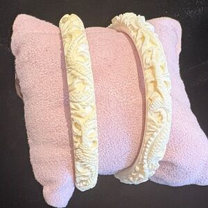 Estate vintage Carved bangles